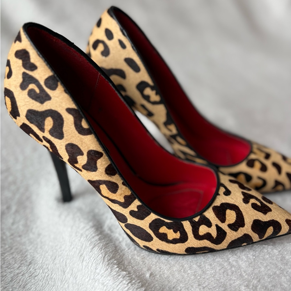 NWOT Charles Jordan Paris leopard print stiletto shoes